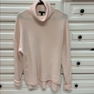 J.CREW turtle neck sweater light pink